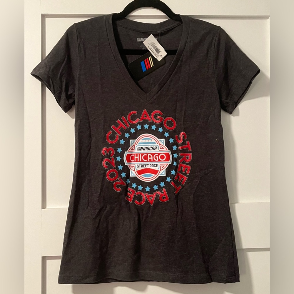 NWT NASCAR Chicago Street Race 2023 V-Neck Tee - Size L